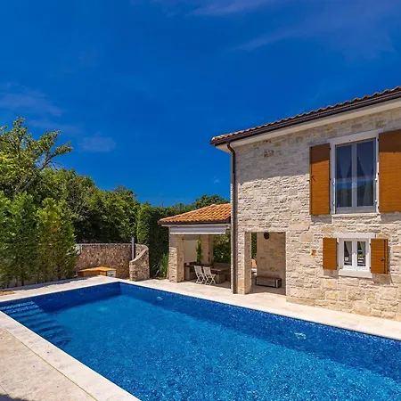 Gita Holiday home Malinska